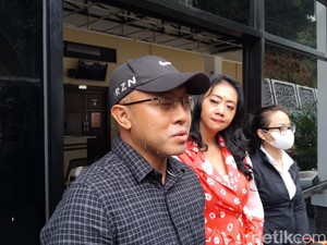 Asri Welas Pastikan Tidak Ada yang Berubah Usai Cerai dengan Galiech