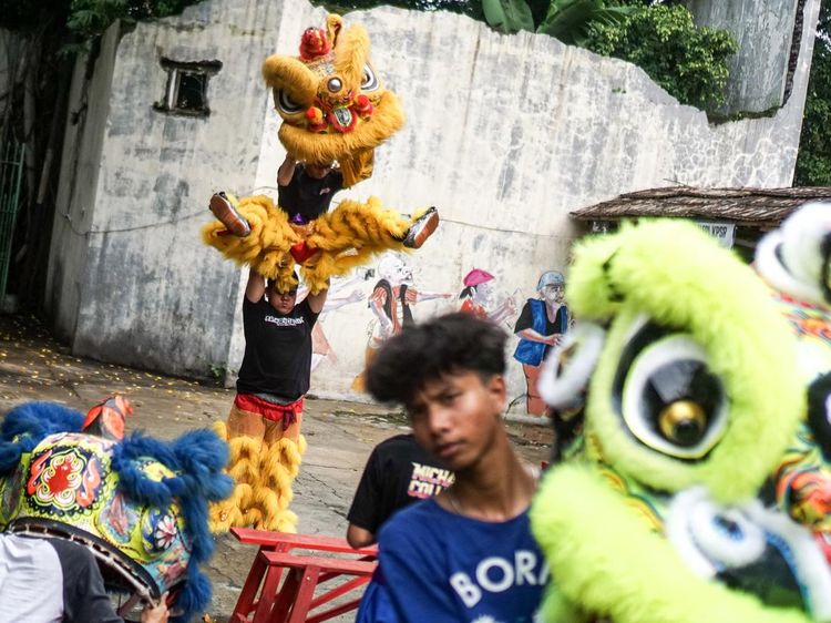 Begini Latihan Barongsai Jelang Imlek di Solo
