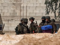 Israel Bunuh 20 Orang di Gaza, Termasuk Warga yang Tunggu Bantuan