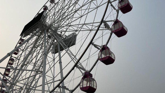 Bianglala J-SKY Ferris Wheel Bianglala J-SKY Ferris Wheel