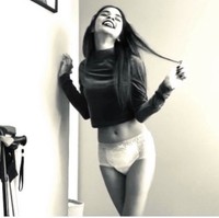 Pada 2018, Pree mulai membagikan pengalamannya di YouTube, yang saat itu lebih banyak berisi video tentang perjuangannya menjalani hidup dengan multiple sclerosis. Tak disangka, unggahannya yang membahas penggunaan popok dewasa mendapat perhatian besar, khususnya dari komunitas yang mengalami inkontinensia. Foto: dok. Instagram @bumblepree