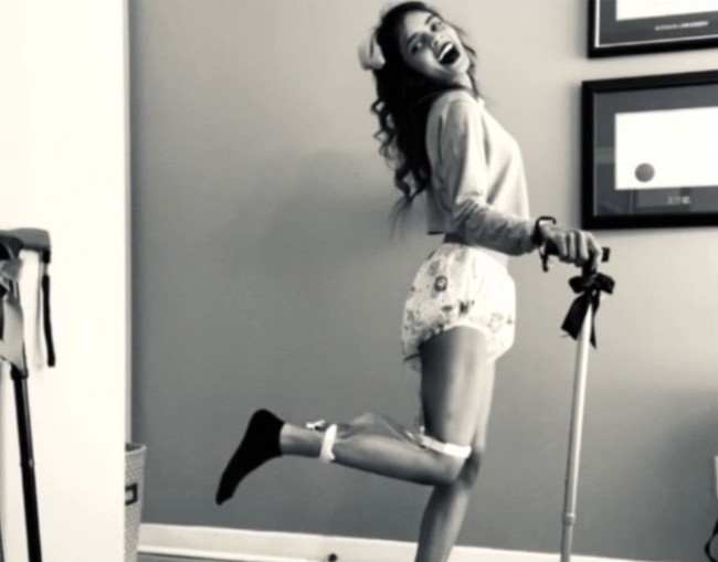 Meski menuai banyak pujian, perjalanan Pree sebagai influencer popok dewasa tidak lepas dari kontroversi. Sebagian orang ada mengkritiknya karena dinilai berkaitan juga dengan fetisme. Awalnya saya takut orang berpikir saya memiliki fetish popok, katanya.  Foto: dok. Instagram @bumblepree