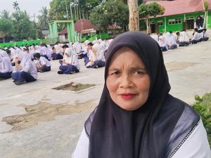 Didahului Siswa Jadi PNS-Polisi, Guru RJ Kini Lulus PPPK Kemenag Usai 20 Tahun Mengabdi