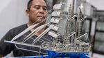 Intip Pembuatan Kerajinan dari Timah Khas Bangka