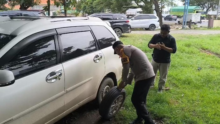 Kendaraan yang digunakan korban.