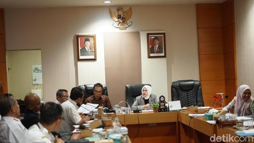 Komisi II DPRD NTB soroti lemahnya serapan anggaran di Dispar NTB, Kamis (23/1/2025). Foto: (Ahmad Viqi/detikBali).