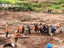 Momen Terakhir Pengunjung Kafe Allo Sebelum Tertimbun Longsor Pekalongan