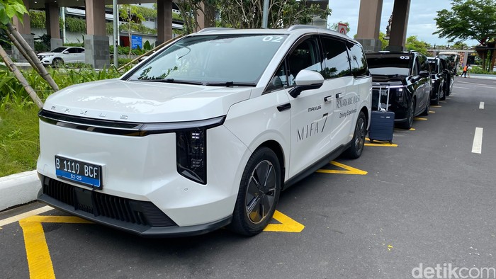 Maxus Mifa 7