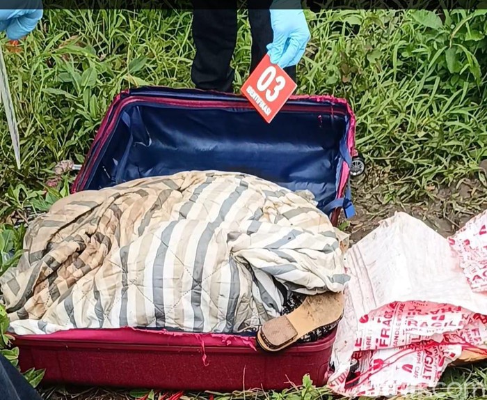 Mayat perempuan dalam koper di Ngawi