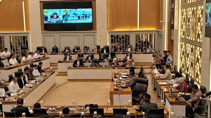 Menhut Raja Juli Bidik Rp 19,9 Triliun Serapan Investasi Kehutanan di Tahun 2025.
