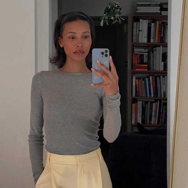 Kicked BobHair stylist dan trend forecaster, Tom Smith, menyebut ‘kicked bob’ sebagai gaya rambut 2025. Kicked bob sendiri adalah potongan rambut pendek di atas bahu yang ujungnya ditata keluar. Foto: Instagram @tylynnnguyen