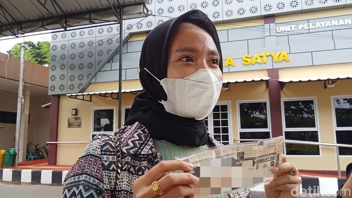 Nichany Niesvialeji (29) melaporkan tetangganya HF (25) karena melakukan penipuan, rugi Rp 103 juta.