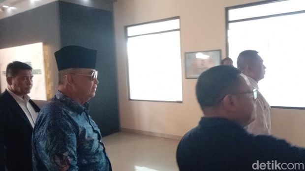 Panji Gumilang menjalani sidang perdana kasus TPPU di Pengadilan Negeri Indramayu