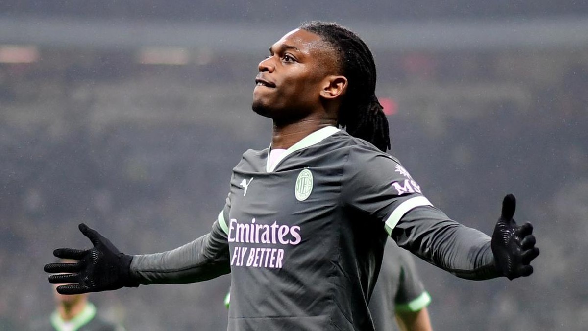 Rafael Leao di laga Milan vs Girona. (Foto: REUTERS/Daniele Mascolo)