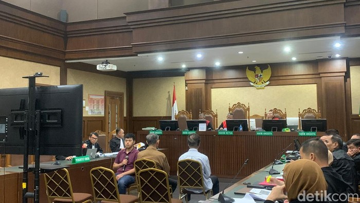 Saksi korupsi truk basarnas cerita momen saat dirinya ditelepon siap-siap diperiksa KPK (Mulia Budi/detikcom)