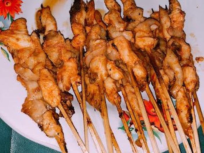 sate asin pedas di Bandung