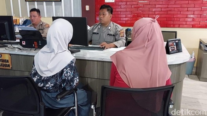 Siswi SMA jadi korban penodongan senpi di Palembang.