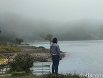 Eksotisnya Selimut Kabut di TWA Talaga Bodas Garut