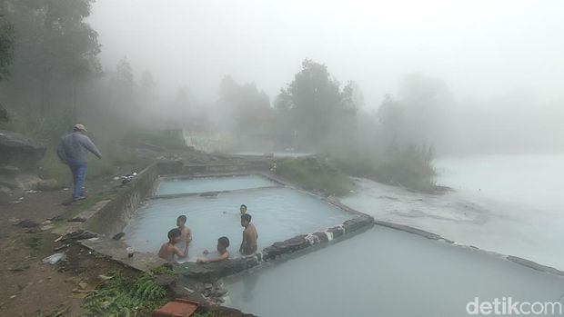 Taman Wisata Alam Talaga Bodas di Kabupaten Garut Taman Wisata Alam Talaga Bodas di Kabupaten Garut
