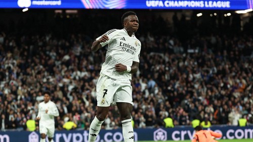 Soccer Football - Champions League - Real Madrid v FC Salzburg - Santiago Bernabeu, Madrid, Spain - January 22, 2025 Real Madrids Vinicius Junior celebrates scoring their fifth goal REUTERS/Violeta Santos Moura