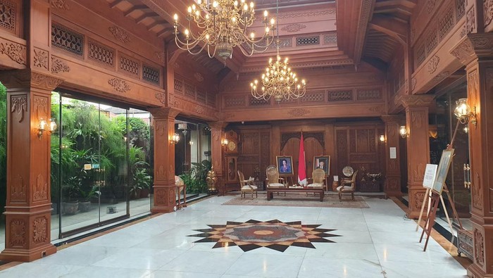 Wisma Habibie & Ainun