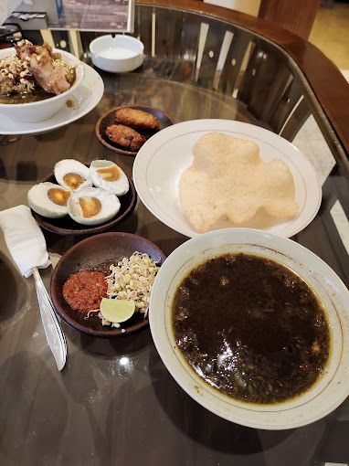 10 Tempat Kuliner Dekat Stasiun Jatinegara