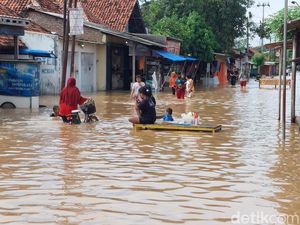 Awas! Ini Penyakit yang Intai Warga Cirebon di Kala Musim Hujan