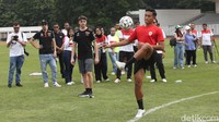 Begini aksi Rizky Ridho.  