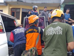 Pemotor Tewas Usai Tabrakan dengan Kades di Mojokerto