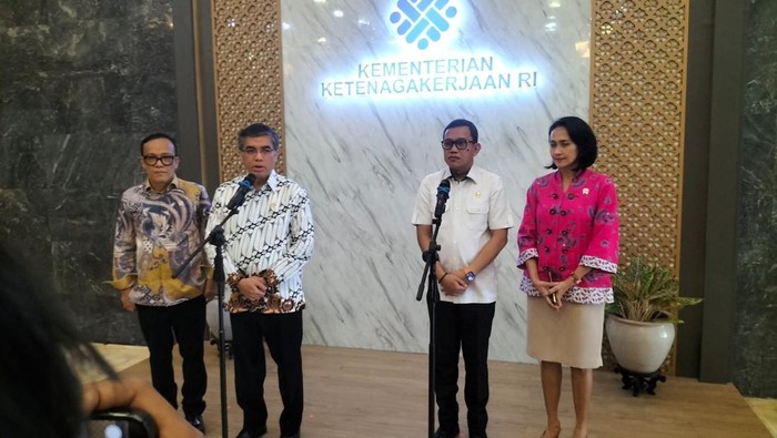 Konferensi pers bersama Menaker dan Menteri P2MI (Maulani/detikcom)