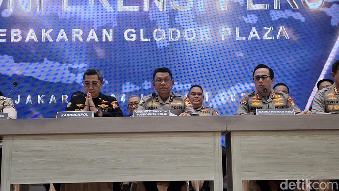 Konferensi pers di RS Polri soal identifikasi korban kebakaran Glodok Plaza (Taufiq/detikcom)