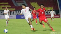 Yordania berhasil mencetak gol menit ketiga. Ibrahim Mohammad Abdallah Sabra mencetak gol melalui sundulan usai menerima umpan silang Mahmoud Mohammad Ali Theeb. Skor 0-1 untuk Yordania.
