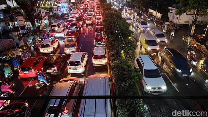 Macet Pasteur