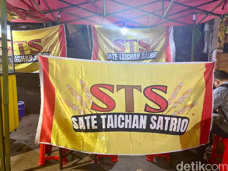 Mantap! Seblak Rp 10 Ribu dan Sate Taichan Nikmat di Seberang Mall Kuningan