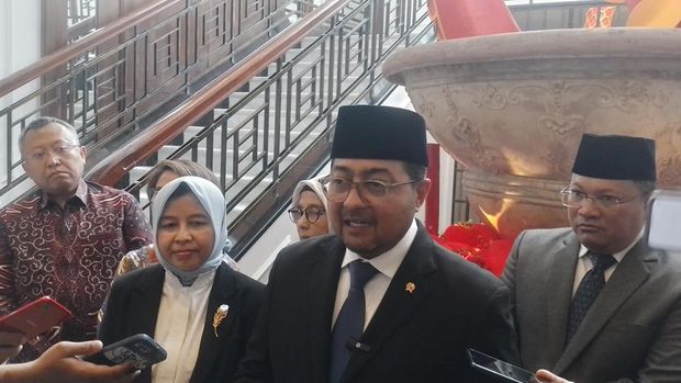 Menteri Ekonomi Kreatif, Teuku Riefky Harsya
