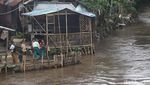 Menunggu Normalisasi Kali Ciliwung di Bukit Duri