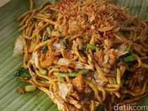 Nasi dan Mie Goreng Anglo Gowes yang Mengenyangkan