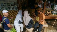 Gimana, tertarik mencoba durian Baduy?