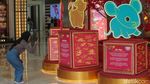 Ornamen Serba Merah Khas Imlek Hiasi Mal Jakarta