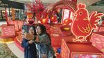 Ornamen Serba Merah Khas Imlek Hiasi Mal Jakarta