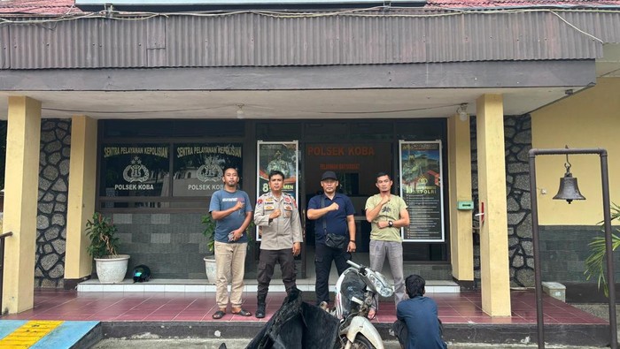 Pelaku dan barang bukti diamankan di Polsek Koba.