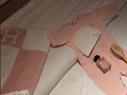 Syahrini Pamer Perlengkapan Mewah Musim Dingin Baby R, Harganya Bikin Syok