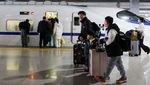 Potret Ramainya Stasiun Kereta Shanghai Jelang Imlek