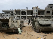 Potret Tank Israel Jadi Rongsokan di Gaza