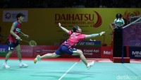 Duel ganda campuran Indonesia vs Malaysia itu berlangsung di Court 2 Istora Jakarta, Jumat (24/1/2025) sore WIB.  