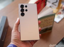 Unboxing Samsung Galaxy S25 Ultra Titanium Silverblue, Mewan Nan Menggoda