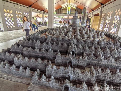 Suasana Kampung Seni Borobudur, Jumat (24/1/2025). Pengunjung bisa ikut membatik dan menganyam.