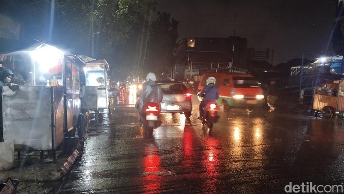 Suasana terkini di Jalan Pagarsih usai diterjang banjir