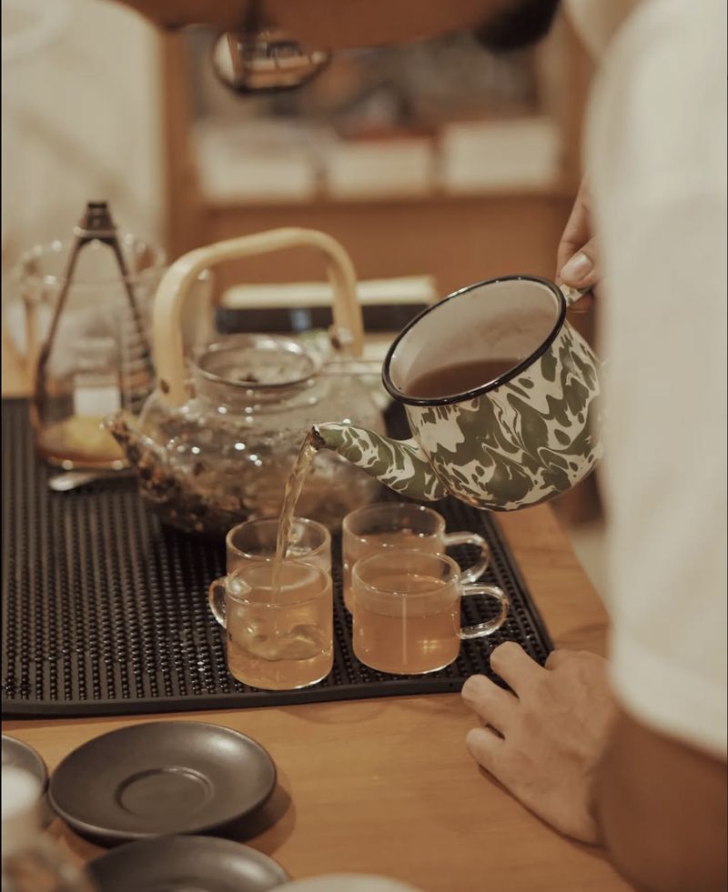 Syahdu! Ngeteh Sore-sore di 5 Tearoom Solo dan Jogja