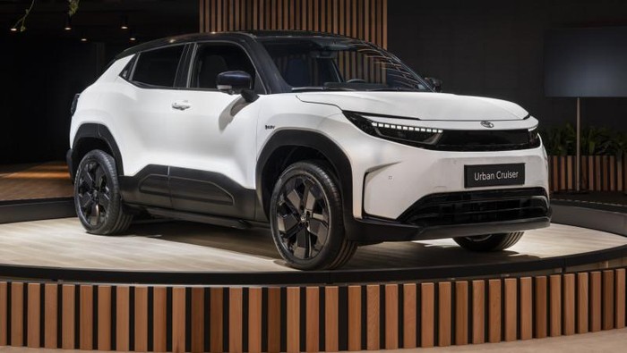 Toyota Urban Cruiser EV